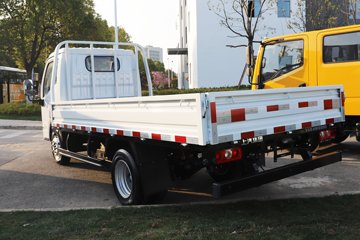 Ծ������T3 3.805�׵��Ŵ��綯����΢�� ����ʱ��53.58kWhͼƬ