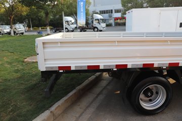 Ծ������T3 3.805�׵��Ŵ��綯����΢�� ����ʱ��53.58kWhͼƬ