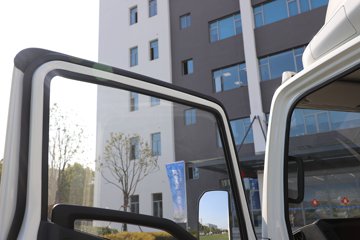 ����Ծ�� ����T2 Һɲ 4.17�׵��Ż���ʽ���綯��ʽ�Ῠ ����ʱ��81.12kWhͼƬ