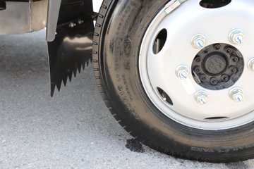 ����Ծ�� ����T2 Һɲ 4.17�׵��Ż���ʽ���綯��ʽ�Ῠ ����ʱ��81.12kWhͼƬ