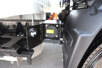 ����Ծ�� ����T2 Һɲ 4.17�׵��Ż���ʽ���綯��ʽ�Ῠ ����ʱ��81.12kWhͼƬ