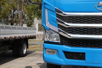 Ծ������H3 2.5L���� 180���� 4X2 ��ʿ��10�� 3.2�׵�����ж��ͼƬ