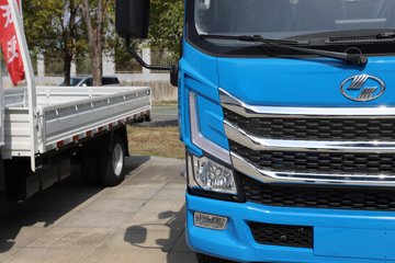 Ծ������H3 2.5L���� 180���� 4X2 ��ʿ��10�� 3.2�׵�����ж��ͼƬ