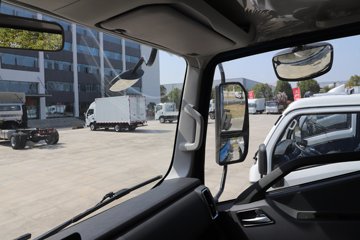 Ծ������H3 2.5L���� 180���� 4X2 ��ʿ��10�� 3.2�׵�����ж��ͼƬ