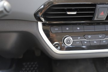 Ծ������H3 2.5L���� 180���� 4X2 ��ʿ��10�� 3.2�׵�����ж��ͼƬ