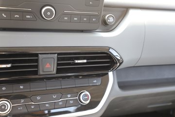 Ծ������H3 2.5L���� 180���� 4X2 ��ʿ��10�� 3.2�׵�����ж��ͼƬ