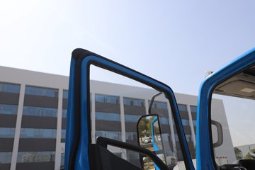 Ծ������H3 2.5L���� 180���� 4X2 ��ʿ��10�� 3.2�׵�����ж��ͼƬ