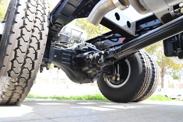 Ծ������H3 2.5L���� 180���� 4X2 ��ʿ��10�� 3.2�׵�����ж��ͼƬ