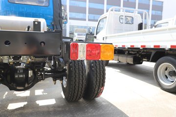 Ծ������H3 2.5L���� 180���� 4X2 ��ʿ��10�� 3.2�׵�����ж��ͼƬ