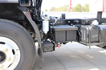 Ծ������H3 2.5L���� 180���� 4X2 ��ʿ��10�� 3.2�׵�����ж��ͼƬ