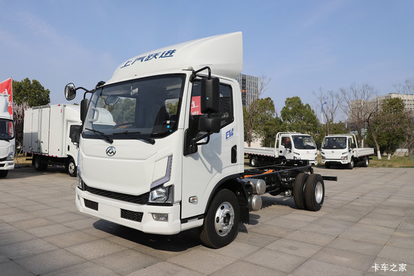 上汽轻卡 大拿T1 4.5T 4.2米单排纯电动仓栅式轻卡86.55kWh