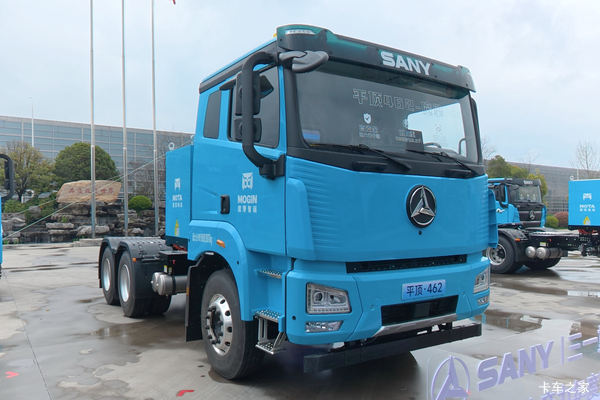 三一重卡江山平顶 标载版 6X4 纯电动牵引车 三一462kWh