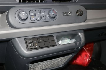 ���������ƽ�� 3.8�׵��Ŵ��綯����΢�� ����ʱ��55.64kWhͼƬ