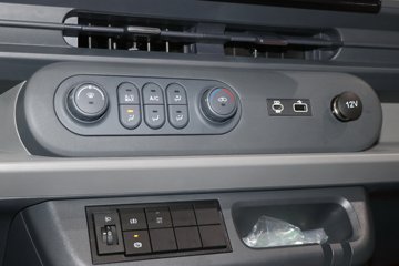 ���������ƽ�� 3.8�׵��Ŵ��綯����΢�� ����ʱ��55.64kWhͼƬ