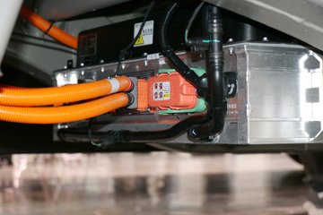 ���������ƽ�� 3.8�׵��Ŵ��綯����΢�� ����ʱ��55.64kWhͼƬ