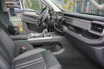 ������ 2026�� ׷��������� 2.5T���� 211���� �Զ����� ����˫��Ƥ��ͼƬ