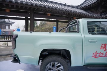 ������ ȫ���� ɽ�ذ������� 2.5T���� 211���� �Զ����� ����˫��Ƥ��ͼƬ