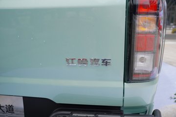 ������ ȫ���� ɽ�ذ������� 2.5T���� 211���� �Զ����� ����˫��Ƥ��ͼƬ