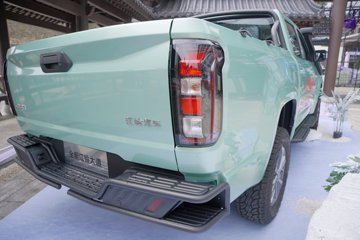 ������ ȫ���� ɽ�ذ������� 2.5T���� 211���� �Զ����� ����˫��Ƥ��ͼƬ