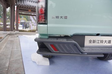 ������ ȫ���� ɽ�ذ������� 2.5T���� 211���� �Զ����� ����˫��Ƥ��ͼƬ