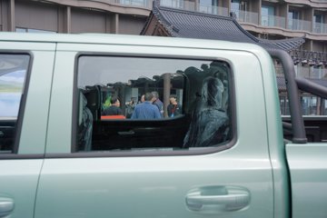 ������ ȫ���� ɽ�ذ������� 2.5T���� 211���� �Զ����� ����˫��Ƥ��ͼƬ