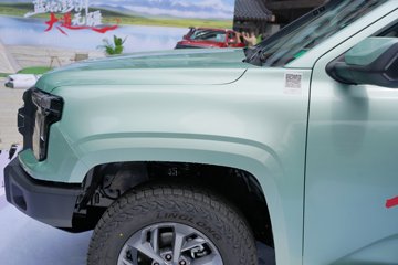 ������ ȫ���� ɽ�ذ������� 2.5T���� 211���� �Զ����� ����˫��Ƥ��ͼƬ