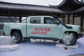 ������ ȫ���� ɽ�ذ������� 2.5T���� 211���� �Զ����� ����˫��Ƥ��ͼƬ