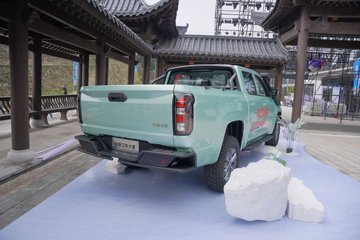 ������ ȫ���� ɽ�ذ������� 2.5T���� 211���� �Զ����� ����˫��Ƥ��ͼƬ