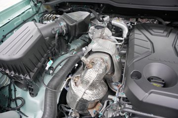 ������ ȫ���� ɽ�ذ������� 2.5T���� 211���� �Զ����� ����˫��Ƥ��ͼƬ