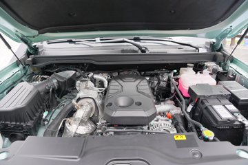 ������ ȫ���� ɽ�ذ������� 2.5T���� 211���� �Զ����� ����˫��Ƥ��ͼƬ