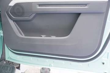 ������ ȫ���� ɽ�ذ������� 2.5T���� 211���� �Զ����� ����˫��Ƥ��ͼƬ