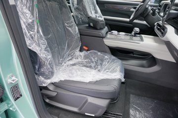 ������ ȫ���� ɽ�ذ������� 2.5T���� 211���� �Զ����� ����˫��Ƥ��ͼƬ