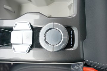 ������ ȫ���� ɽ�ذ������� 2.5T���� 211���� �Զ����� ����˫��Ƥ��ͼƬ