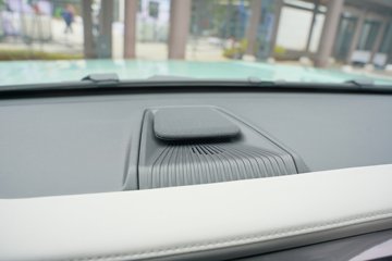 ������ ȫ���� ɽ�ذ������� 2.5T���� 211���� �Զ����� ����˫��Ƥ��ͼƬ