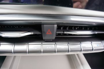 ������ ȫ���� ɽ�ذ������� 2.5T���� 211���� �Զ����� ����˫��Ƥ��ͼƬ