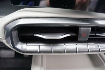 ������ ȫ���� ɽ�ذ������� 2.5T���� 211���� �Զ����� ����˫��Ƥ��ͼƬ