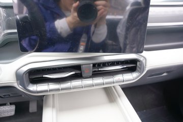 ������ ȫ���� ɽ�ذ������� 2.5T���� 211���� �Զ����� ����˫��Ƥ��ͼƬ