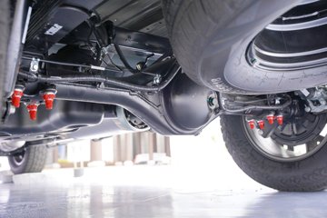 ������ ȫ���� ɽ�ذ������� 2.5T���� 211���� �Զ����� ����˫��Ƥ��ͼƬ