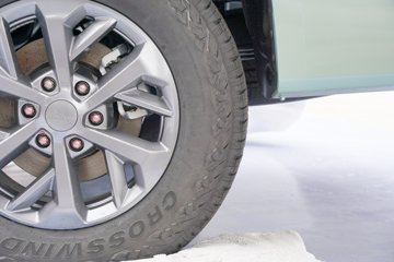 ������ ȫ���� ɽ�ذ������� 2.5T���� 211���� �Զ����� ����˫��Ƥ��ͼƬ