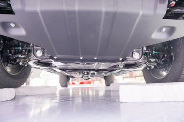 ������ ȫ���� ɽ�ذ������� 2.5T���� 211���� �Զ����� ����˫��Ƥ��ͼƬ