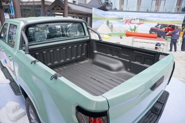 ������ ȫ���� ɽ�ذ������� 2.5T���� 211���� �Զ����� ����˫��Ƥ��ͼƬ