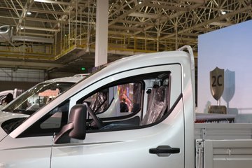 �������� �ƽ�С��PLUS 3.355�׵��Ŵ��綯����΢�� ����ʱ��55.64kWhͼƬ