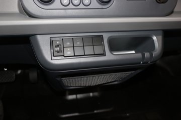 �������� �ƽ�С��PLUS 3.355�׵��Ŵ��綯����΢�� ����ʱ��55.64kWhͼƬ