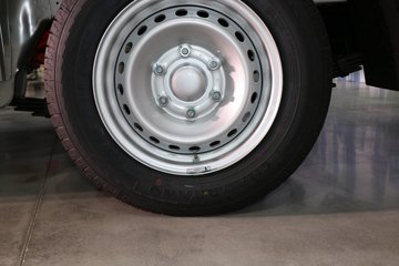 �������� �ƽ�С��PLUS 3.355�׵��Ŵ��綯����΢�� ����ʱ��55.64kWhͼƬ