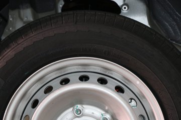 �������� �ƽ�С��PLUS 3.355�׵��Ŵ��綯����΢�� ����ʱ��55.64kWhͼƬ