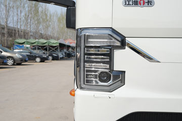 ����˧��ES9 4.18�׵��Ŵ��綯��դʽ�Ῠ ����ʱ��165.15kWhͼƬ