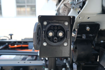 ����˧��ES9 4.18�׵��Ŵ��綯��դʽ�Ῠ ����ʱ��165.15kWhͼƬ