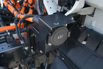 ����˧��ES9 4.18�׵��Ŵ��綯��դʽ�Ῠ ����ʱ��165.15kWhͼƬ