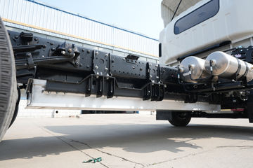 ����˧��ES9 4.18�׵��Ŵ��綯��դʽ�Ῠ ����ʱ��165.15kWhͼƬ