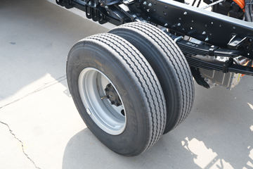 ����˧��ES9 4.18�׵��Ŵ��綯��դʽ�Ῠ ����ʱ��165.15kWhͼƬ